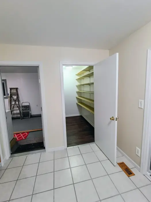 Walk-in pantry off the kitchen